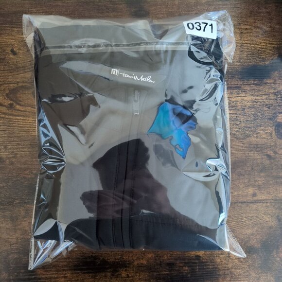 Travis Mathew Men’s L Quilted Full Zip Vest Black Performance Golf Casual - Picture 9 of 9